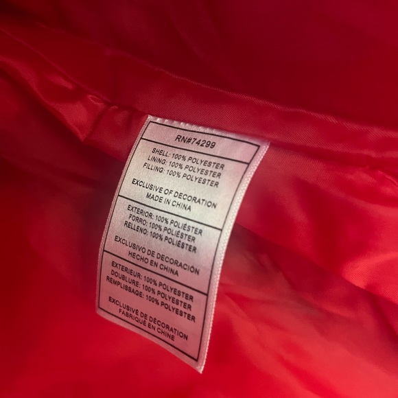 NWOT Women's Reebox Strength Power Hooded Puffer Jacket Size Small - Picture 13 of 13